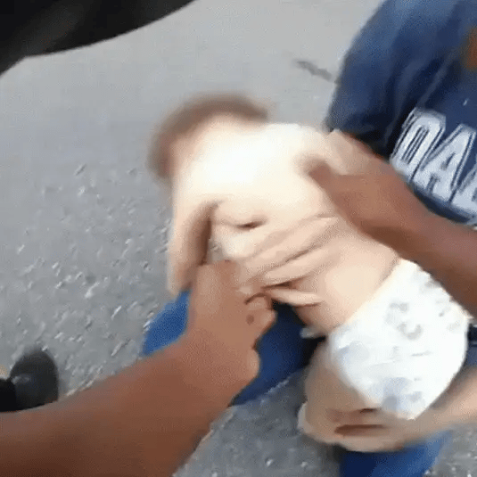 Zwischen Leben und Tod liegen